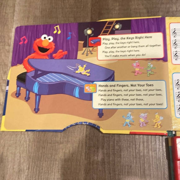 Vintage Sesame Street Elmo’s Piano (Musical book) - Picture 4 of 6